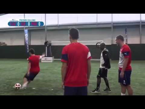 Mesut özil vs Podolski vs Santi Cazorla freekick