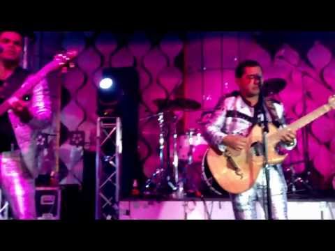 El Adios Del Güerito y Vicente Zambanda (en vivo)-Enigma Norteño