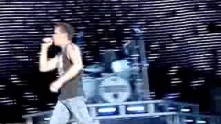 Right Where I Belong - 3 Doors Down (LIVE)