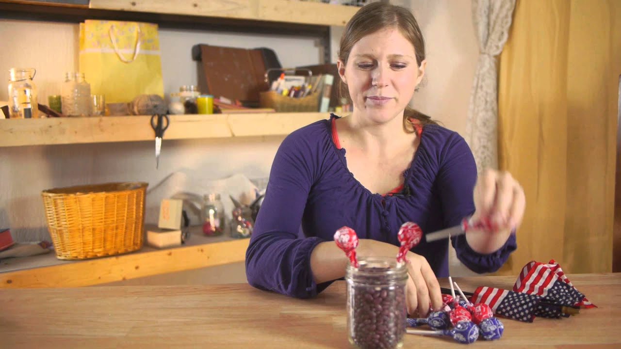 How to Make a Fourth of July Table Centerpiece