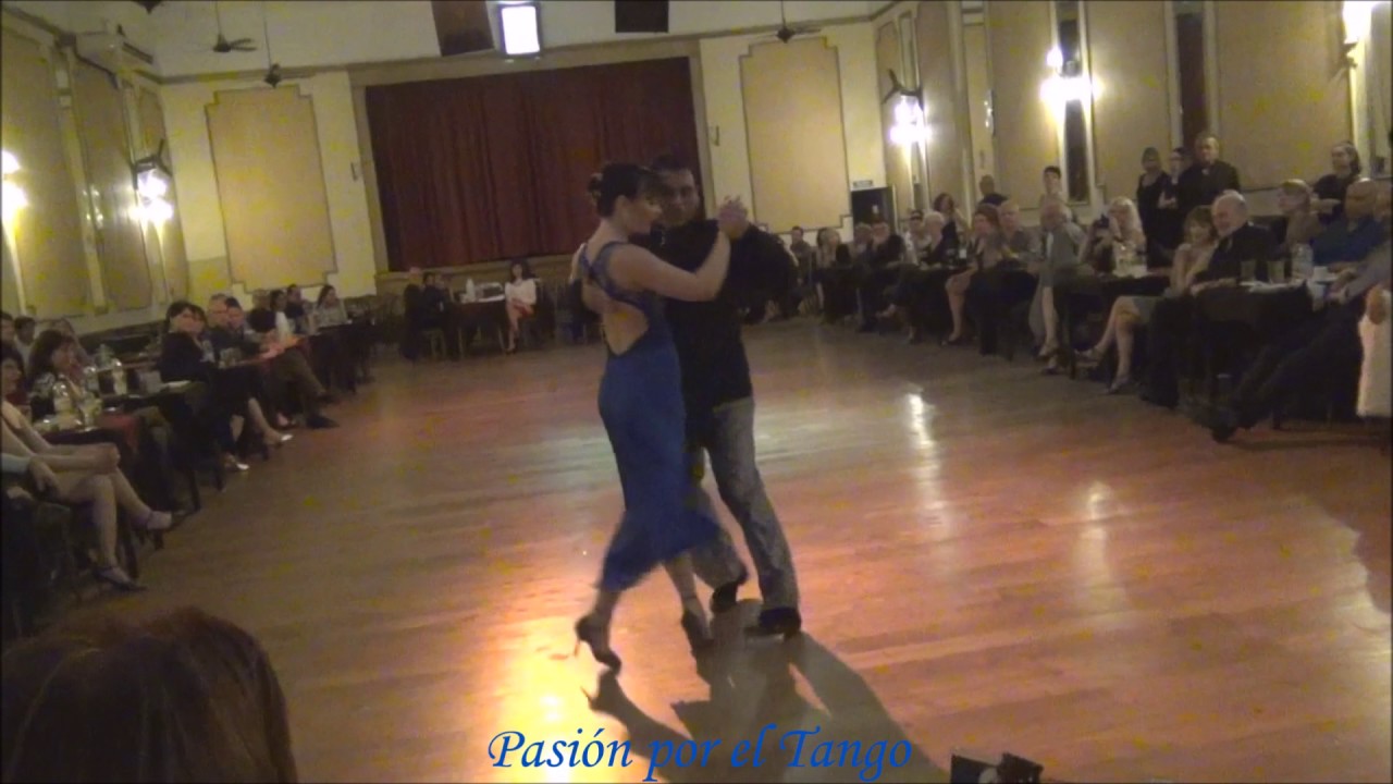 DANA ZAMPIERI y CARLOS ESTIGARRIBIA Bailando la Milonga RELIQUIAS PORTEÑAS en YIRA YIRA MILONGA