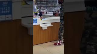 お客様は神様か？   #tiktok  #衝撃映像  #迷惑客