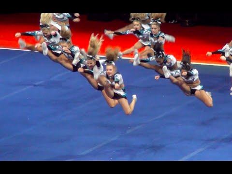 Cheer Extreme Cougars WINS NCA after MUSIC CUTS OFF!! INSPIRING ~ AMAZING