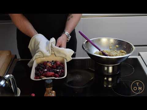 Lockdown Dinners: Fresh Fruit Crumble Recipe