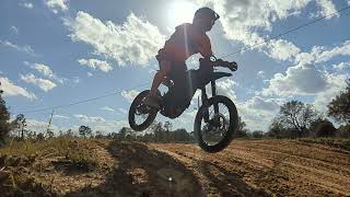 381 Wear tearing up a 2022 Surron X @ North Florida Motocross