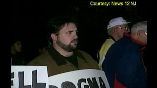 SMarchive #10: Kevin Protests at a Local DOGMA Screening - S.I.T