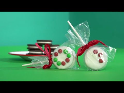 Turn Oreos into Christmas Trees, Lollipops and More for the Holidays