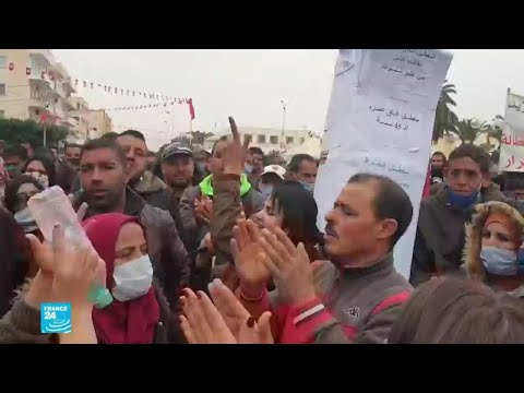 تونس شاهد عربة محمد البوعزيزي لا تزال شاهدة على انطلاق شرارة الثورة