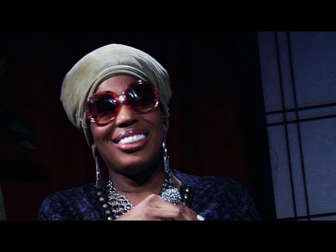Macy Gray: "Really F*#kin Dope"