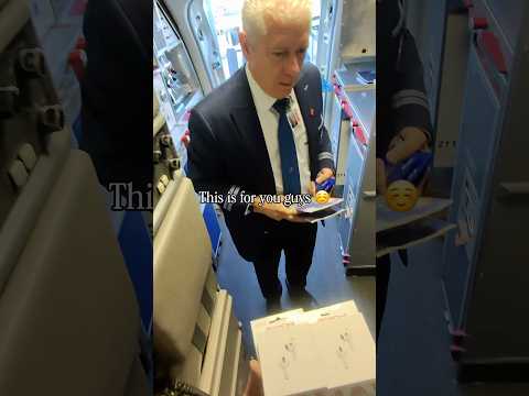 Удивляем бортпроводников 🎁