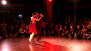 Ariadna Naveira y Fernando Sanchez - Saludos en La Viruta