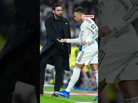 😮 Alvaro Arbeloa répond à Kylian Mbappé : "Je décide qui joue et qui ne joue pas" #shorts
