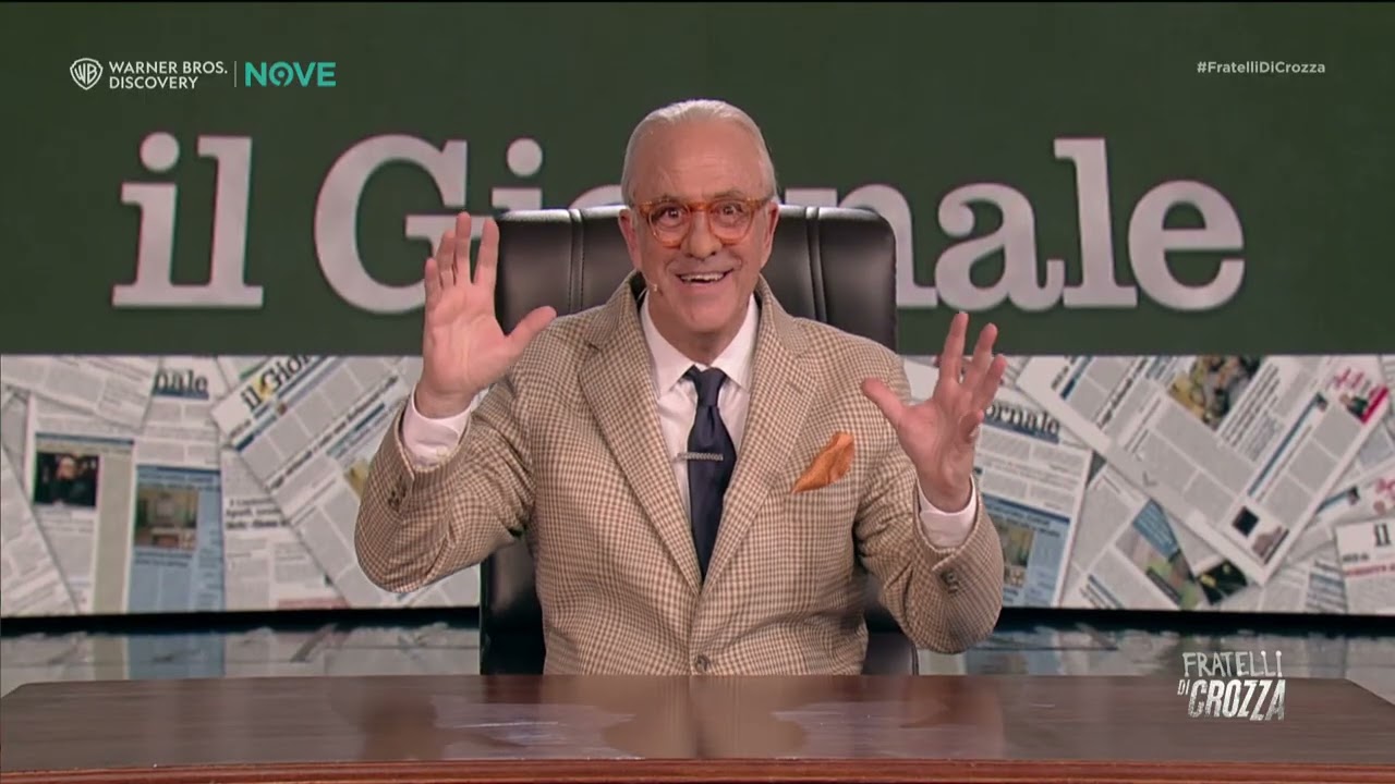 Crozza Feltri "Mentre parlava Benigni il Papa giocava a Candy Crush" | Fratelli di Crozza