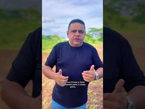 Prefeito Lúcio Silva acompanha corte de terra e reforça apoio ao homem do campo em Casinhas/PE