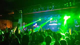 BEN FERO EFSANE İZMİR KONSERİ GİRİŞ ADAM AKIYOR.