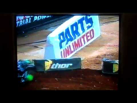 Ryan Villopoto's Crash in Qualifying at Atlanta 2010