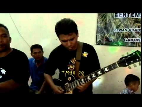 Dari Handsome -Bayak Band