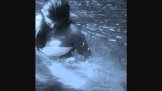 Batidos - Agua [ feat. Katrina Vaughn Sanchez ]