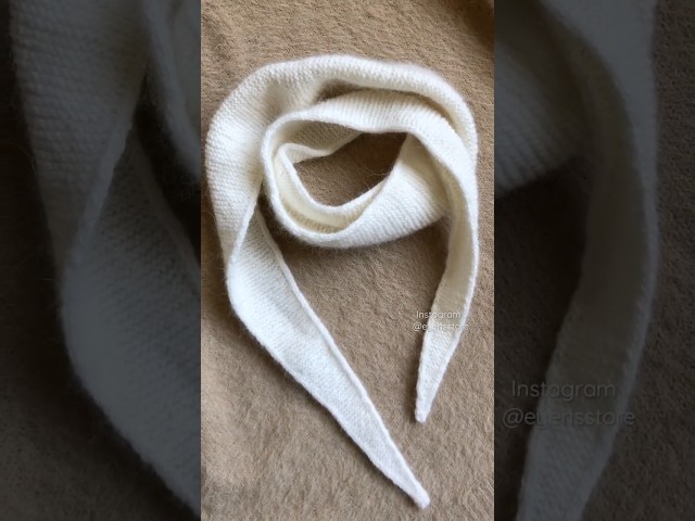 Vídeo relacionado con Superdry SCARF CLASSIC KNITTED SCARF Evening Primrose Green OS MUJER