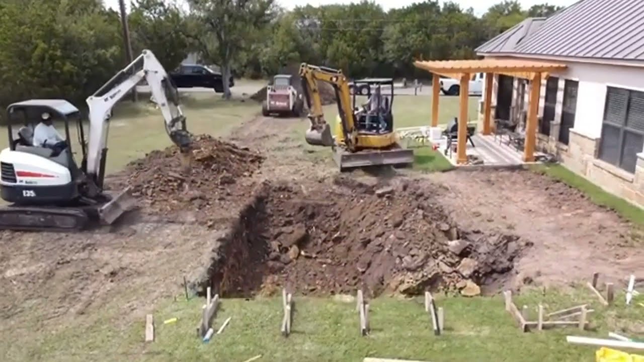 Austin Pool Construction Experts - Lakeside Custom Pools