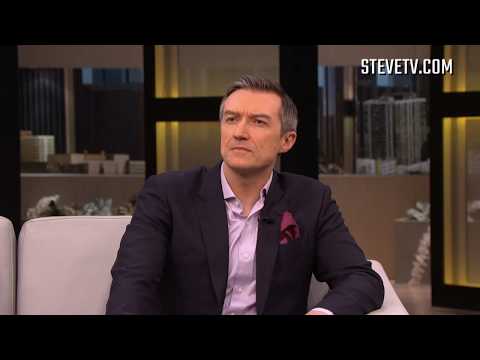 Here's What To Do If Your Husband Is Messaging His Ex