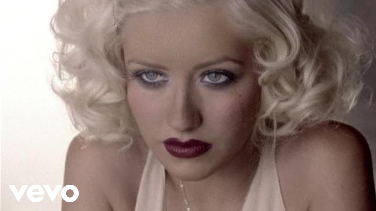 Christina Aguilera — Hurt