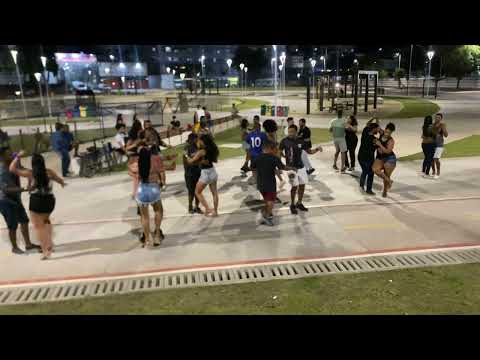 Dançando na pegada do pagode capixaba