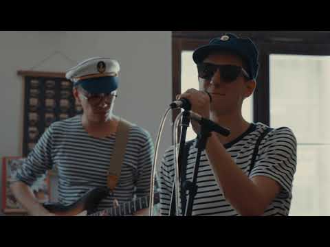 Stopové prvky asfaltu - #51 In Between Books: Stopové Prvky Asfaltu