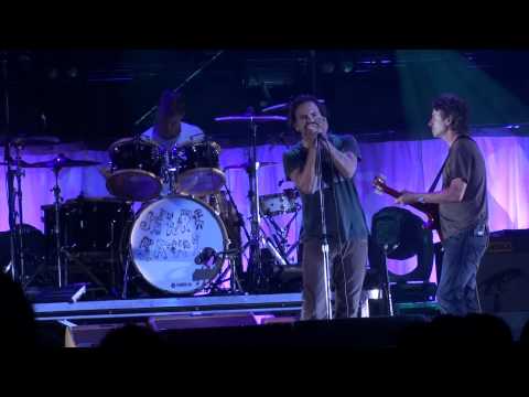 Pearl Jam - Chloe Dancer / Crown of thorns live Toronto