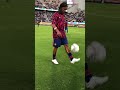 Ronaldinho is Back to Barcelona and Showing his Skills | Legend Team | Legend Clásico 2021