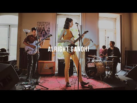 Alright Gandhi live @ Look Closer Sessions