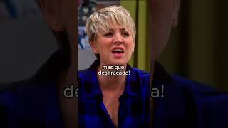 Amy usando Penny de cobaia The Big Bang Theory