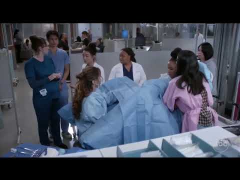 carina singing the musicals woohoo #greysanatomy 🙌🏻 ❤