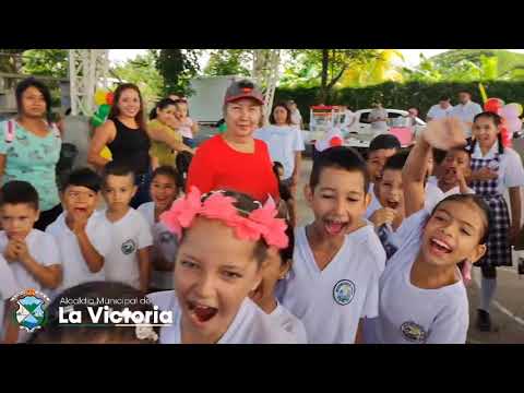 Celebración del día de la niñez. en la ruta 🚌 25 parada en el Corregimiento de Holguín y san José