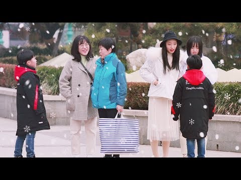 面對小男孩的這個問題，路人們都選擇了“說謊”！