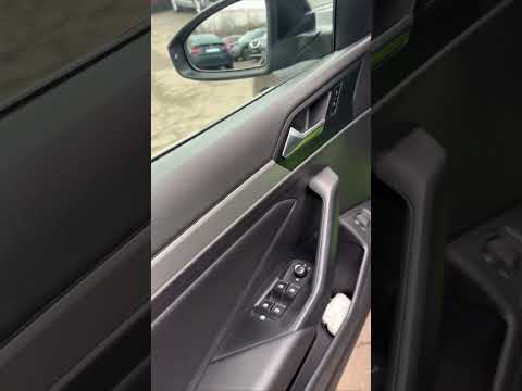 фото volkswagen jetta vii 0