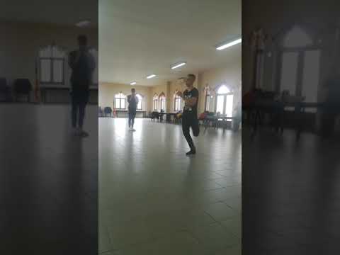 O demonstrație de joc popular fecioresc de pe Valea tătarului