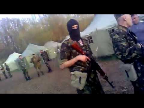 Dnepropetrowsk: Unruhen in ukrainischer Militäreinheit [Videos aus YouTube]