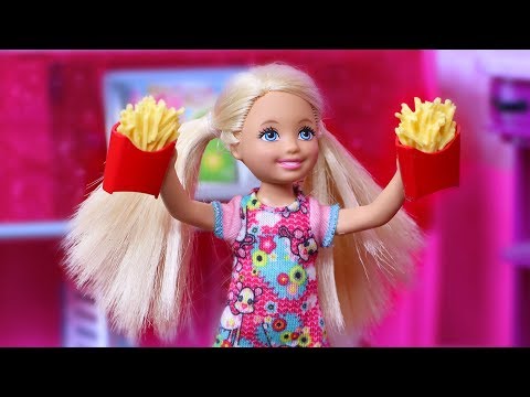 Life with Barbie Episode 33 - "Freaky Fryday"