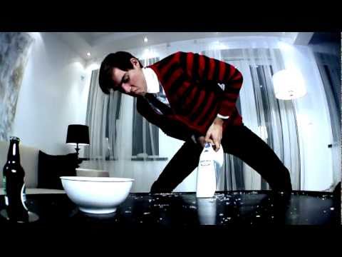 TKFN, Henrik Thodesens musikkvideo