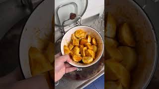 Download the video "芋头蒸排骨，蒸菜好吃不翻车的关键#cooking #客家美食 #food #吃货推荐官 #美食教程 #美食分享日常 "
