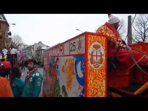Inquadramento carri da getto domenica 15 febbraio - video 1 - Carnevale Ivrea 2015