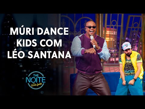 Murilo Couto dança "Baby Shark" e "Fazendinha" na voz de Léo Santana | The Noite (16/03/22)