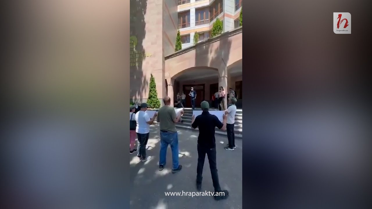 Մի խումբ քաղաքացիներ այցելել են Քննչական