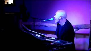 Flip Flop and Fly Live HUW LEWIS