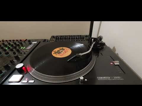 Valentino Kanzyani - Untitled V2 ( Exerciser )