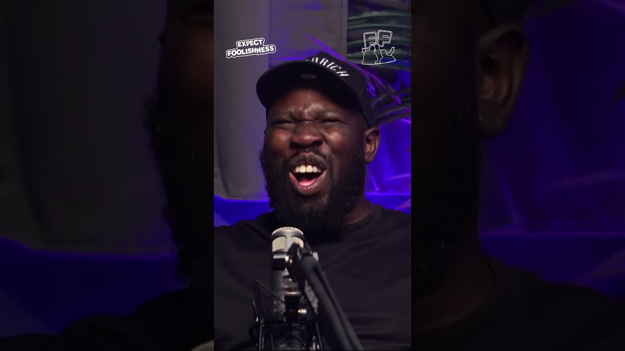 Black England fan in a bar full of Argentina fans…what could go wrong pt1 #podcastclips#fifaworldcup