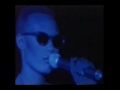 Grace Jones - Warm Leatherette / Walking in the Rain (Live)