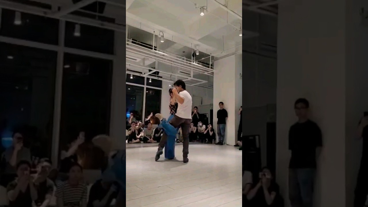 Gaston Torelli y Gri Montanaro - Dando clases en ASTango en Beijing China •°