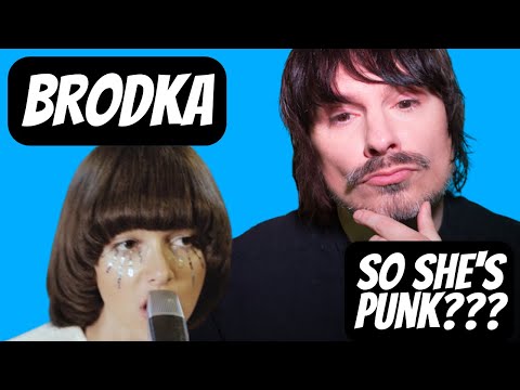 PRO SINGER'S first REACTION to BRODKA - MY NAME IS YOUTH (LIVE)